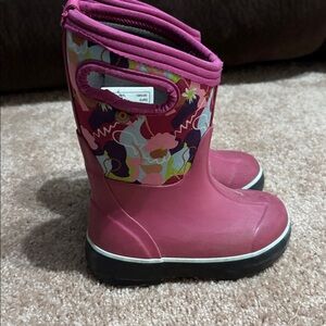 Bogs Kids' Pink and Purple cold boots